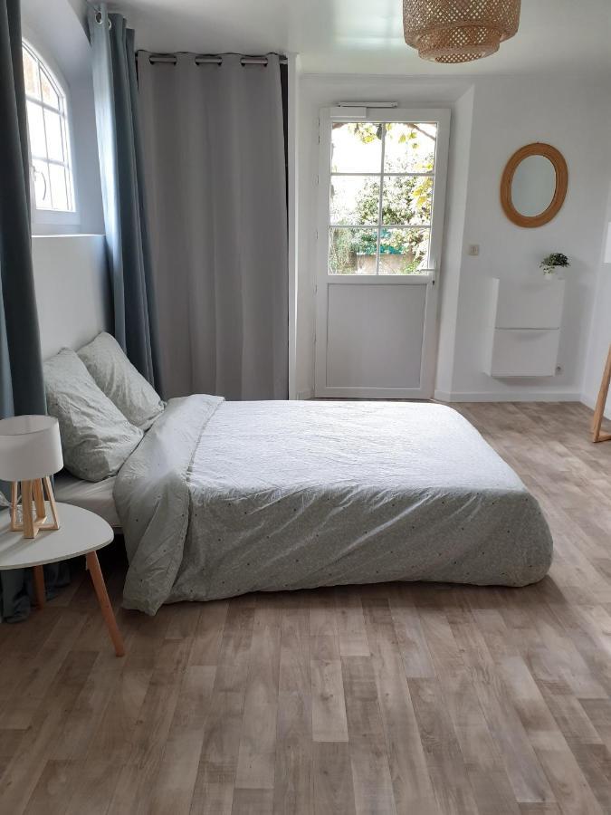 Superbe Grand Confort Avec Exterieur * Poussan